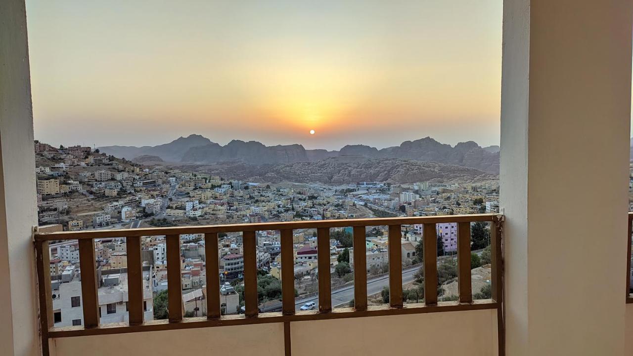 Rocky Mountain Hotel Wadi Musa Exterior photo